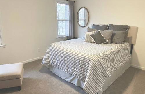 Colonial Stay- 7 BR-up to 14 Guests - Foto 27