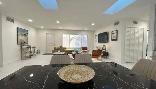 The Sun House - 3 Bed, 2 Bath, Private Pool, Fire Pit, Huge Backyard - Foto 5