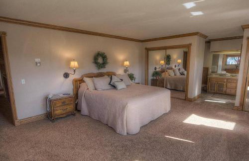 Five-Bedroom House - Foto 24