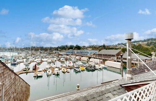 Beautiful Briny Retreat - Photo 21