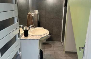 Petite maison calme dans un jardin - Foto 4