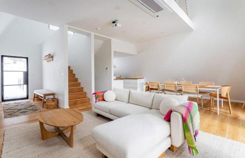 Modern A-Frame Catskills Hot Tub & Fireplace - Foto 1