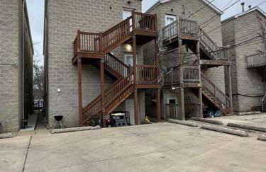 2-Bed 2-Bath Apt - Close to UC w/ Free Parking - Foto 11