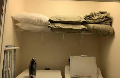 Lovely two-story house with spacious backyard - Foto 17