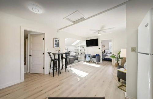 Lake views and 90' of beach access - Foto 13