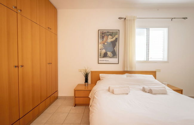 Homey Kiryat Haim Apt by Sea N Rent - Foto 2