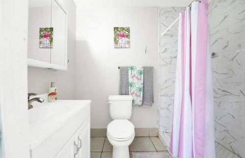 The Splash Pad Sleeps 13 w Pool Patio and Garage - Foto 57