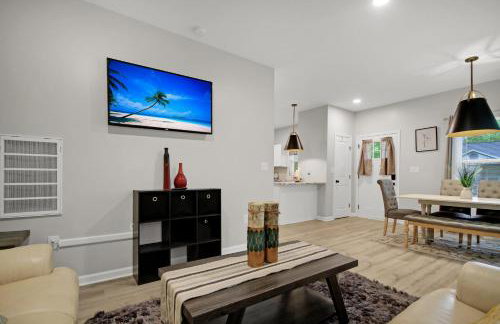 Near Park Circle, Downtown, And Beaches - Foto 8