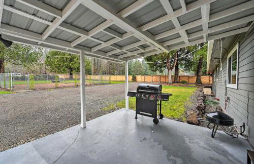 Modern Redmond Home with 2 Fireplaces and Yard! - Foto 22