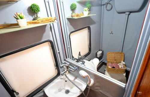 Lemon Garden Camper - Photo 29