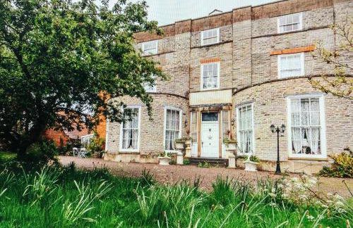 Priory House B&B And The Oriental Brewhouse Self Catering Accommodation - Foto 40