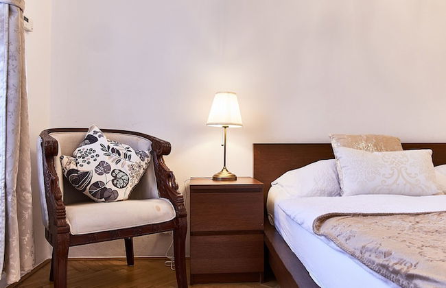 Old Town Square Royal Apartment - Photo 7