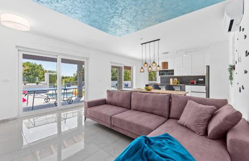 Villa mit Privatpool, Ping-Pong, BBQ - Foto 8