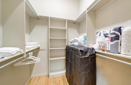 Private Yard and Patio Brand New Glenpool Getaway! - Foto 11