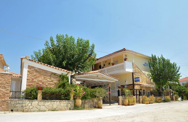 Ni-Mar Studios & Apartments - Foto 1