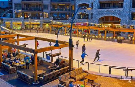 Luxury Northstar Home| hot tub| walk to ski lifts - Foto 41