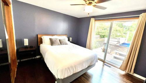 Spacious Retreat w/ Hot Tub. Perfect for Families - Foto 5