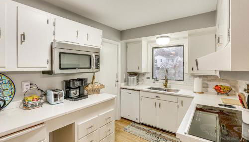 6 Mi to Dtwn Cozy Omaha Apt with Private Yard! - Foto 2