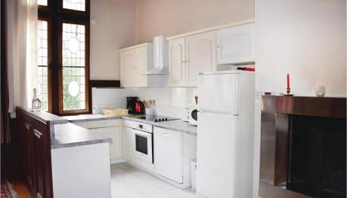 Gorgeous Home In Chinon With Wifi - Photo 3