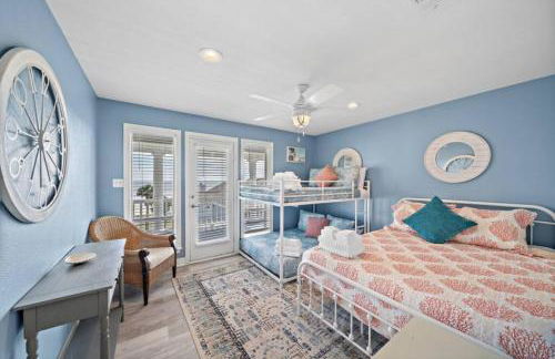 Huge beach house with great views, steps from sand - Foto 28