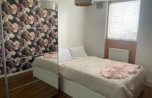 Stylish 1-Bedroom Haven in Central London - Photo 3