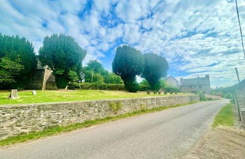 4 beautiful stone built barns sleeping 17 people - Foto 6