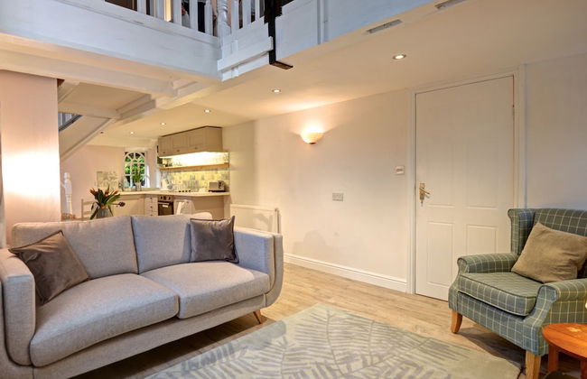 Holiday Cottages and North Star Apartment - Photo 3