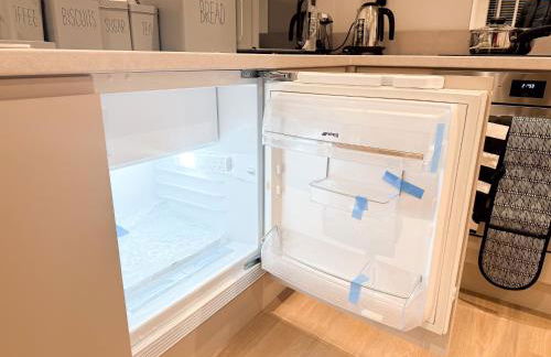 Spacious Modern 1 Bed Apartments in St Neots - Perfect for Contractors & Professionals - Free Parking - WiFi - Fully Equipped Kitchen - Smart TV Ideal for Work Stays and Long Projects - Foto 23