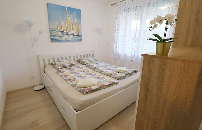 Galerius Golden Beach Apartment - Photo 9