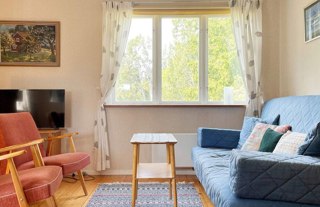 4 Person Holiday Home in Hallstavik - Foto 4