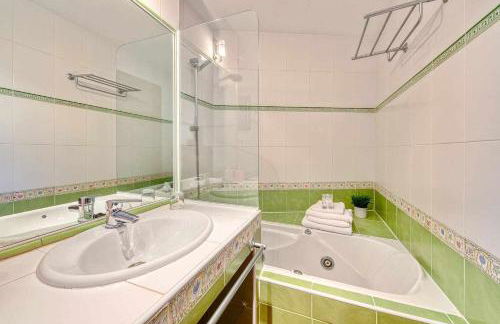 Casa Cuesta del Reloj - Photo 23