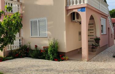 Apartments Juric - Photo 4