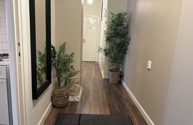 Cozy City Apartment in Heart of Södermalm - Photo 11