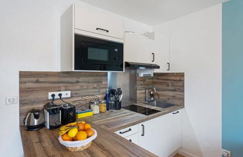 Joli studio - Parking Privé - WIFI Très Haut Débit - Au calme - Foto 9