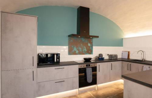 New 2 Bedroom Home at Waterhead Range by LetMeStay - Foto 4