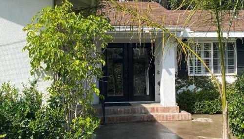 Guest house with private entry and large pool - Foto 4