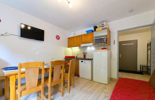 Au bon endroit N1 - Appartement 2 pièces 5 à 7 personnes - proche pistes - coeur station - balcon - Foto 4