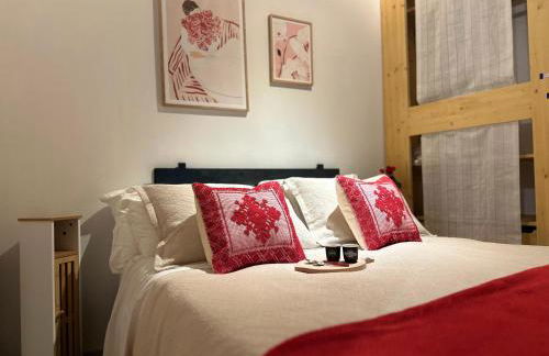 Natural RED Passion in Perugia Downtown - Photo 16