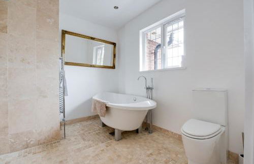 Harbourways Emsworth, Pet Friendly Coastal Retreat, Contractors & Leisure, Free Parking, Walk to Pubs - Photo 19