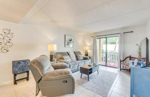 Waterfront Community w/ Perks: Mary Esther Condo - Foto 12