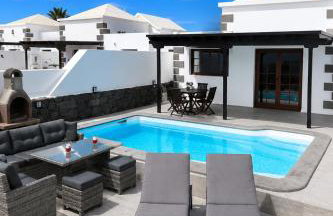Stunning Villa Arabella - Heated Pool - BBQ - Amazing Terrace - Playa Blanca - Foto 1