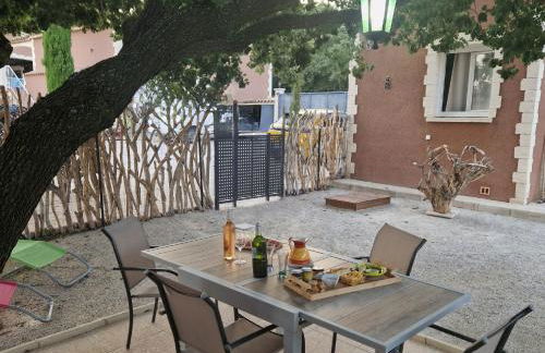 La Petite Maison dans la Vigne - Photo 1