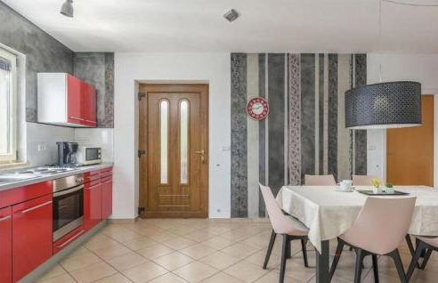 Amazing Home In Koromacno-Brovinje - Foto 8