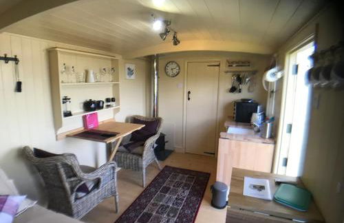 The Hawthorn Shepherds Hut - Photo 22