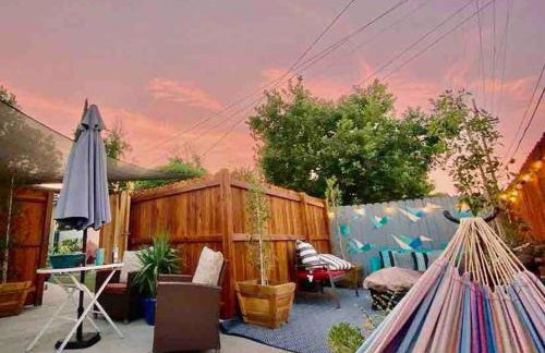 Hidden Gem LA 2bd house with dreamy backyard - Foto 34