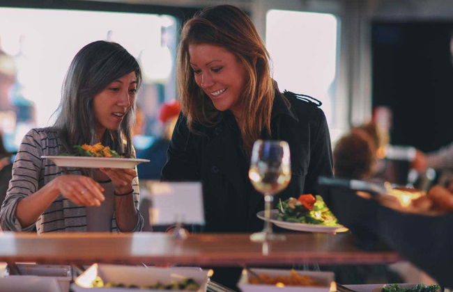 Crucero con cena de lujo por San Diego - Foto 1