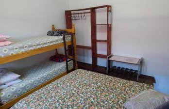 Casa Rosa de Peruíbe - Casa de Temporada 3 dormitórios, 10 hóspedes, piscina, wi-fi, netflix, 800 metros da praia - Photo 19