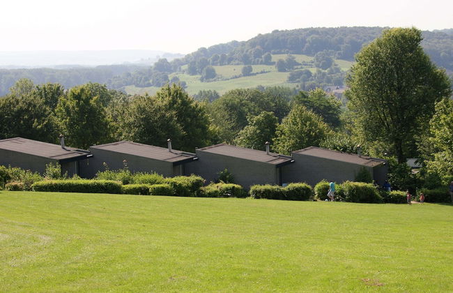 Well-kept Bungalow With Fireplace Near Valkenburg - Photo 31