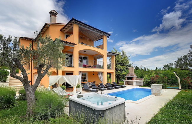 Villa in Rakalj Near Beaches With Pool - Photo 1