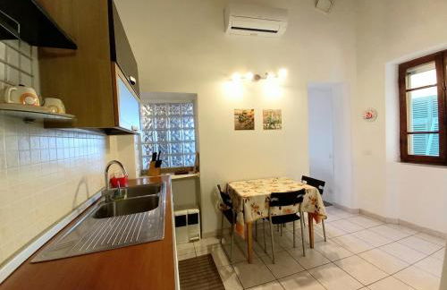 Bilocale in centro con vista mare - Foto 19